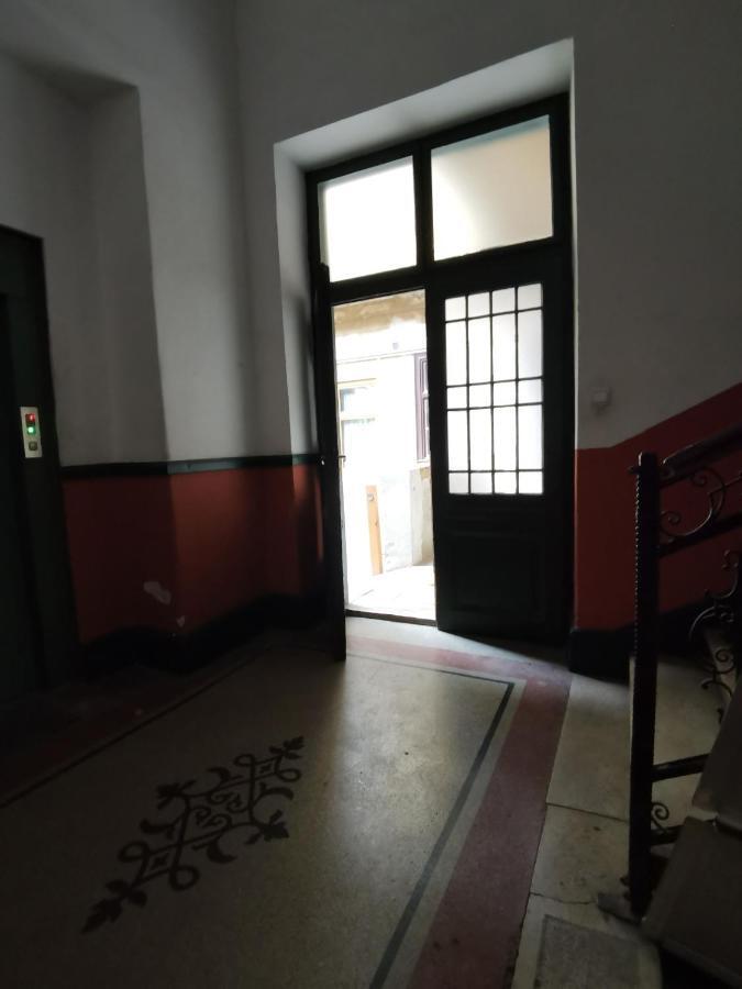 بودابست Dragonfly Apartment Near At The Castle Labyrinth Ii. المظهر الخارجي الصورة